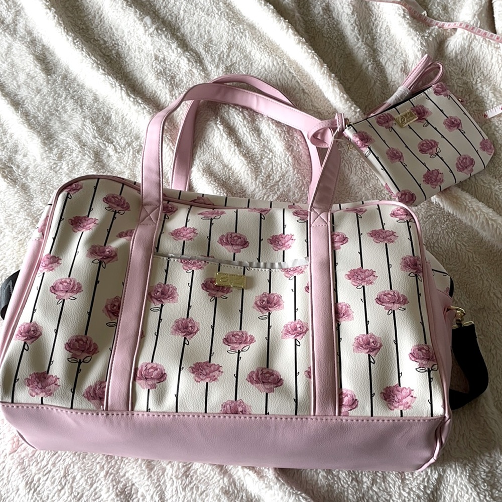 BETSEY JOHNSON weekend bag set!